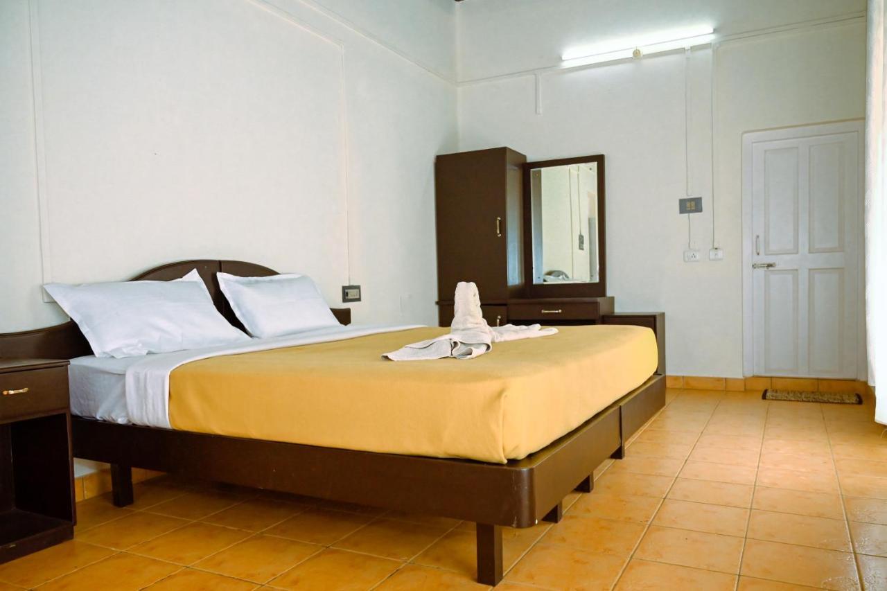 The Shire Hotell Sultan Bathery Eksteriør bilde